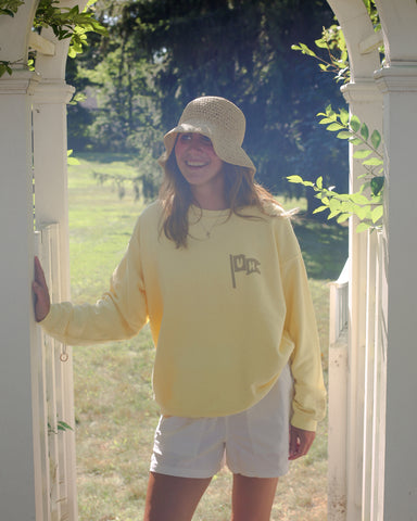 UH Flag Crewneck | Butter